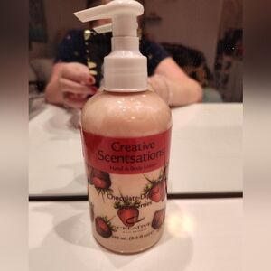 Chocolate-Dipped Strawberries Hand & Body Lotion
